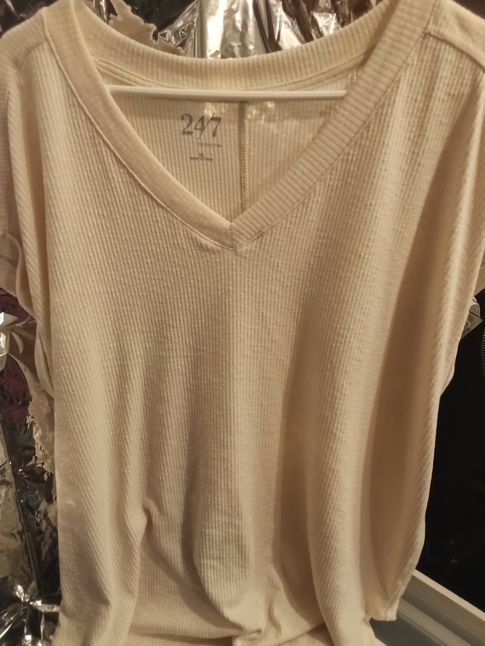 Maurices Cream Ribbed V-Neck Short Sleeve Tee